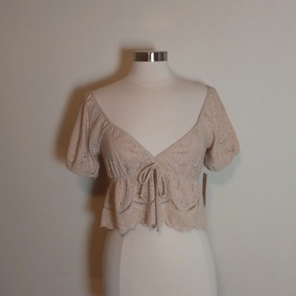 Urban Romantics Crop top NWT